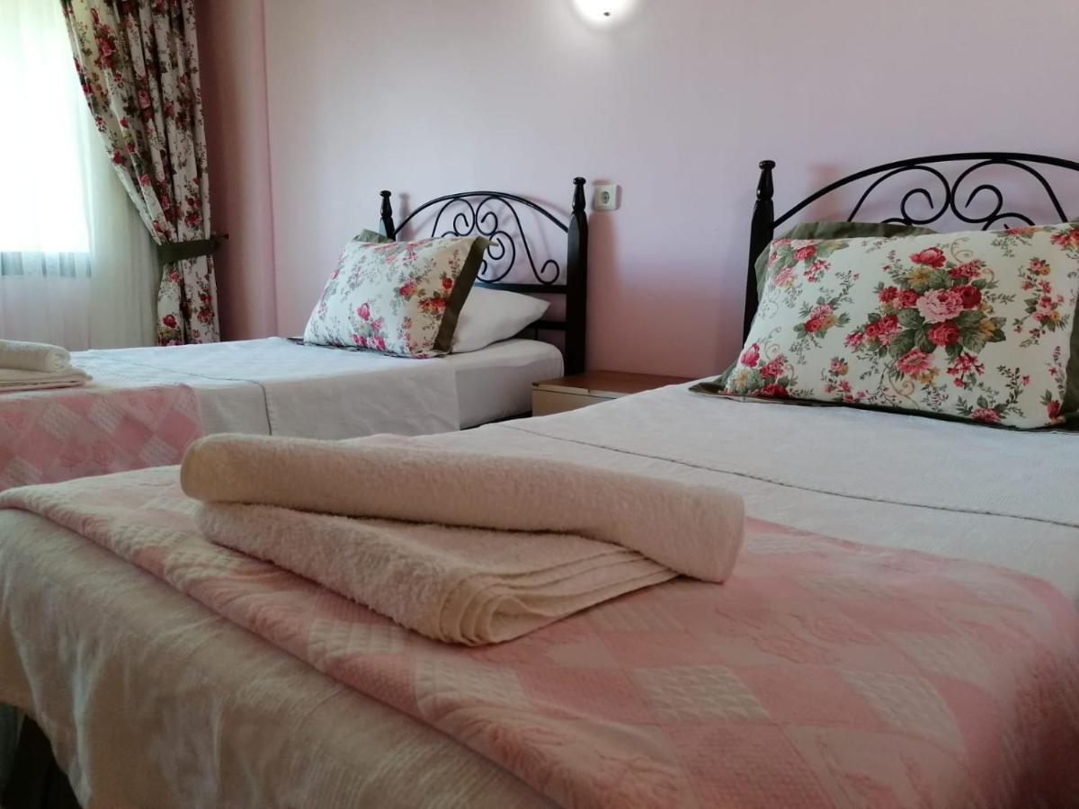 Maviev Otel Çeşme Luaran gambar
