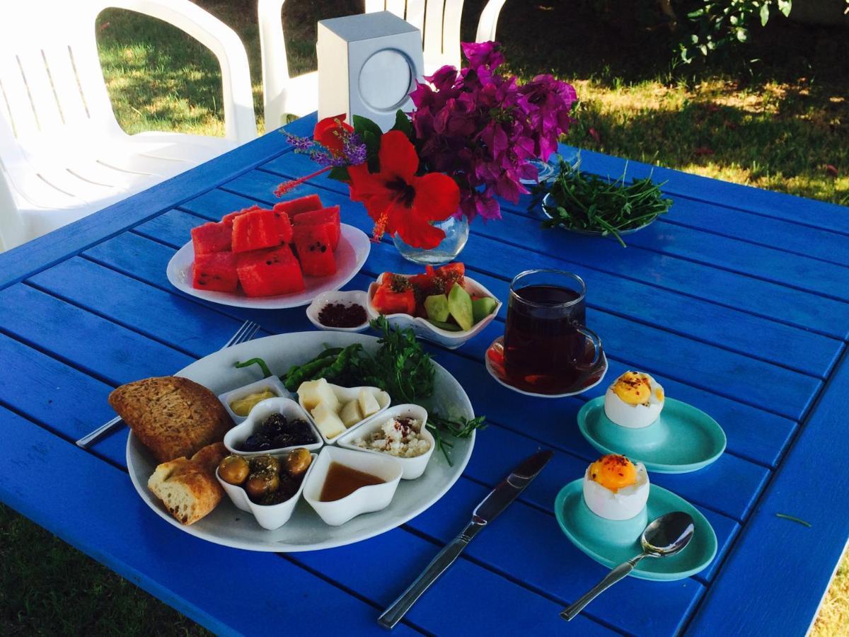 Maviev Otel Çeşme Luaran gambar