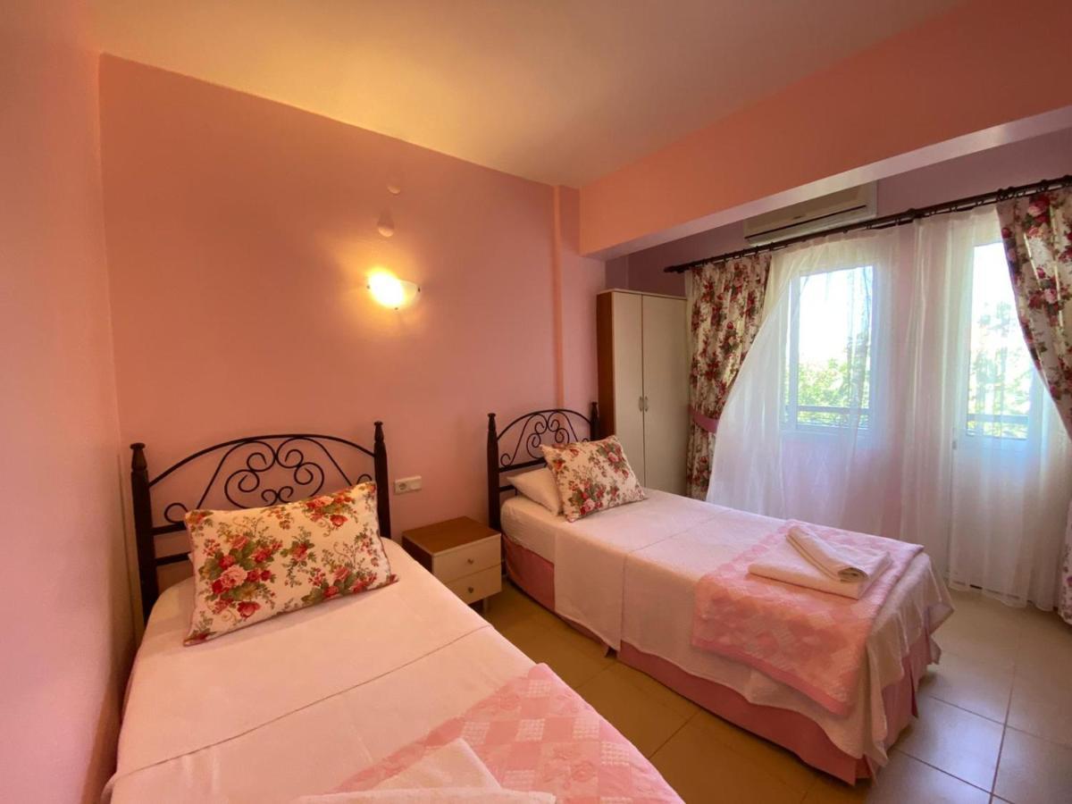 Maviev Otel Çeşme Luaran gambar