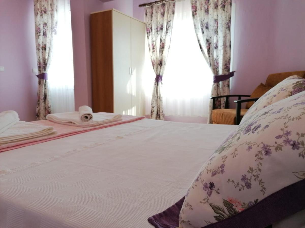 Maviev Otel Çeşme Luaran gambar